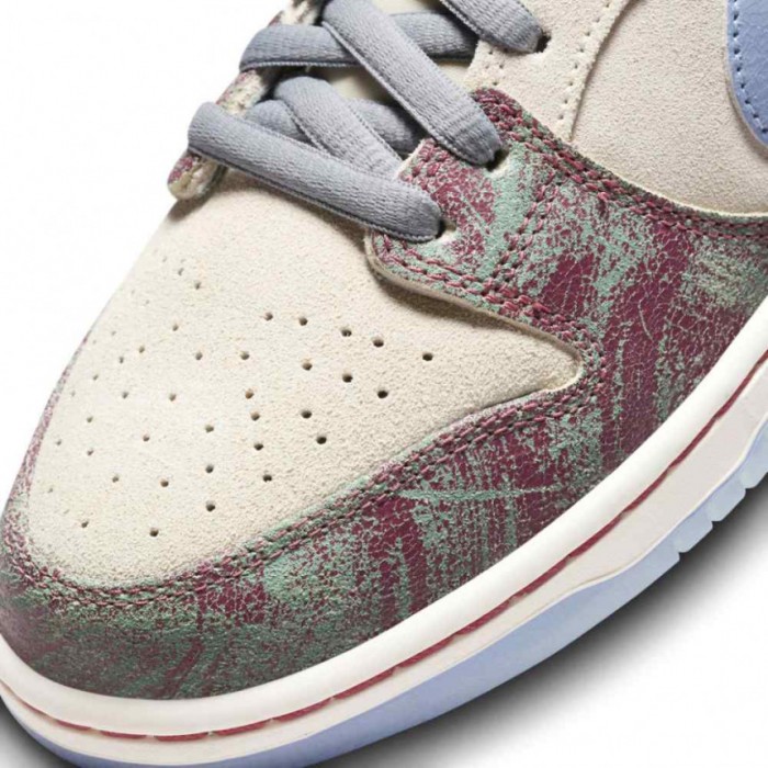 CRENSHAW SKATE CLUB X NIKE SB DUNK LOW